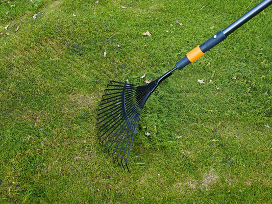 Grebla de frunze QuikFit 22 dinti, Fiskars 135201