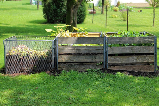 Cum sa imbunatatesti calitatea solului din gradina cu compost si nutrienti organici