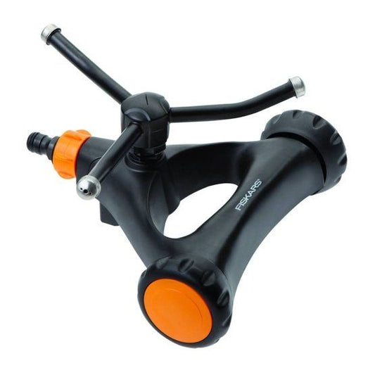 aspersor-circular-cu-3-brate-si-roti-fiskars-1023657