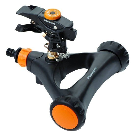 aspersor-pulsator-cu-roti-fiskars-1023656