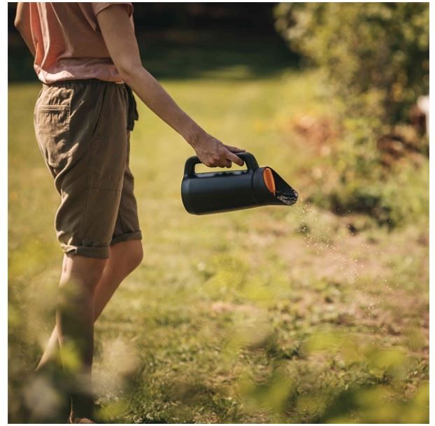 Dispozitiv pentru aplicare ingrasamant Solid, Fiskars 1057076